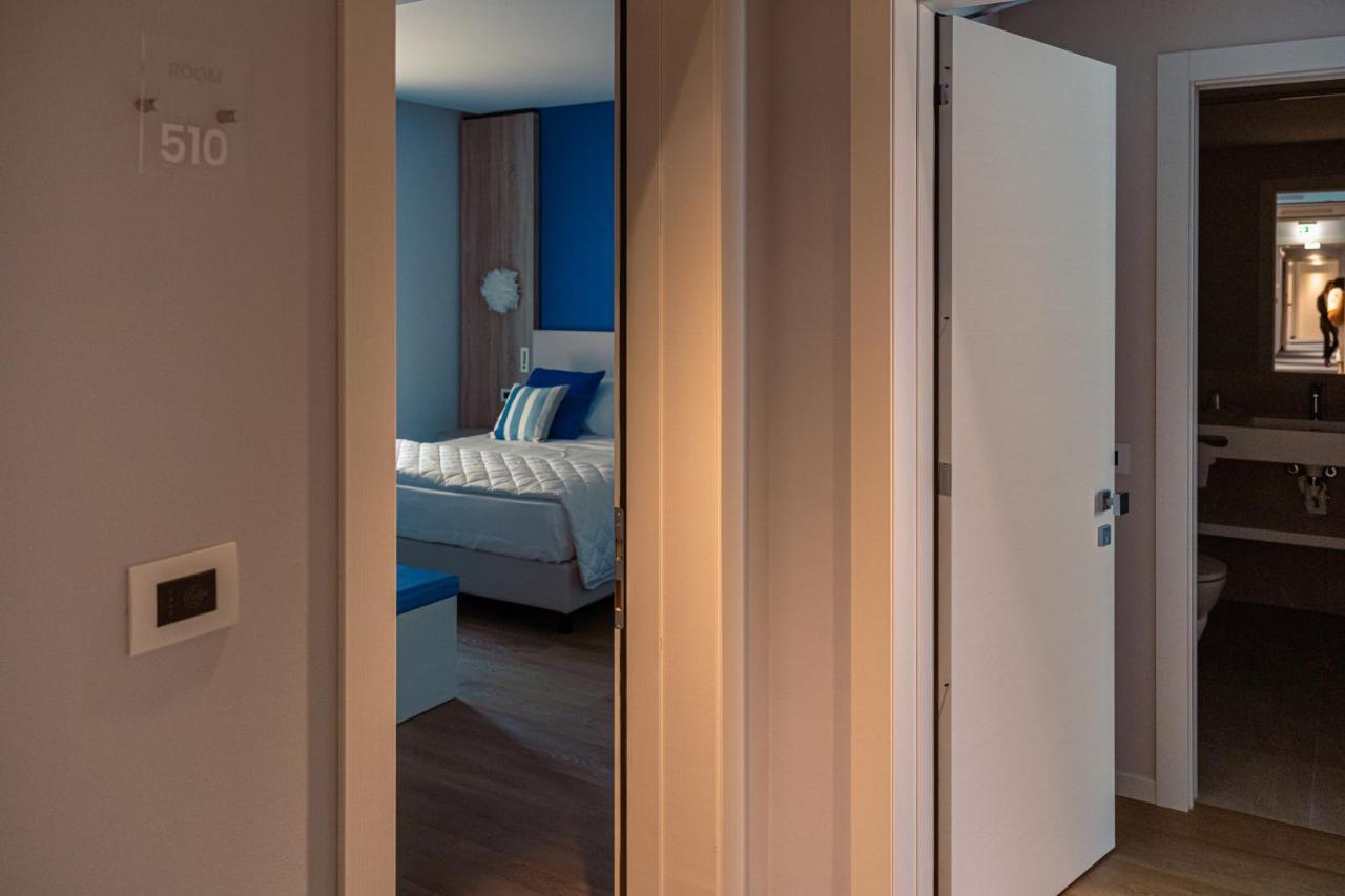Galassia Suites&spa 4*
